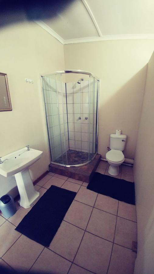 A & R Guesthouse Блумфонтейн Экстерьер фото